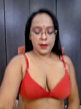 Snapshot of hornyrosy321 chatting on 06-02-26, 05:35 hornyrosy321 online show from 06-02-26, 05:35