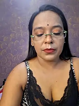 Snapshot of hornyrosy321 chatting on 05-25-26, 06:06 hornyrosy321 online show from 05-25-26, 06:06