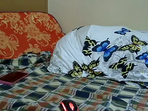 Snapshot of Rhofhi12 chatting on 06-03-26, 04:44 Rhofhi12 online show from 06-03-26, 04:44