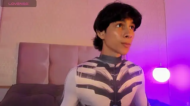 Cheys Mast online show from 04-12-26, 06:00