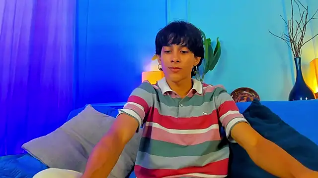 Cheys Mast online show from 03-27-26, 06:42