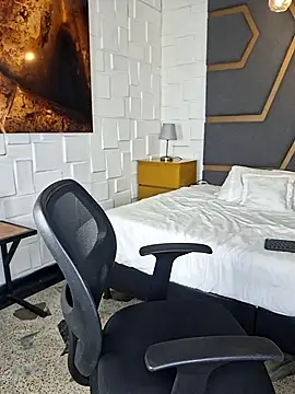 Snapshot of Allison_Owenns chatting on 04-07-26, 05:53 Allison Owenns online show from 04-07-26, 05:53