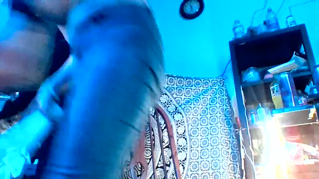 Snapshot of Ambionce chatting on 06-14-26, 01:35 Ambionce online show from 06-14-26, 01:35
