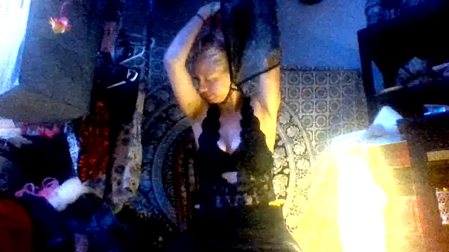 Snapshot of Ambionce chatting on 05-28-26, 03:25 Ambionce online show from 05-28-26, 03:25