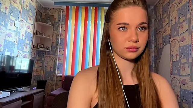 Snapshot of Miss_Blessnyth chatting on 05-16-26, 06:12 Miss Blessnyth online show from 05-16-26, 06:12