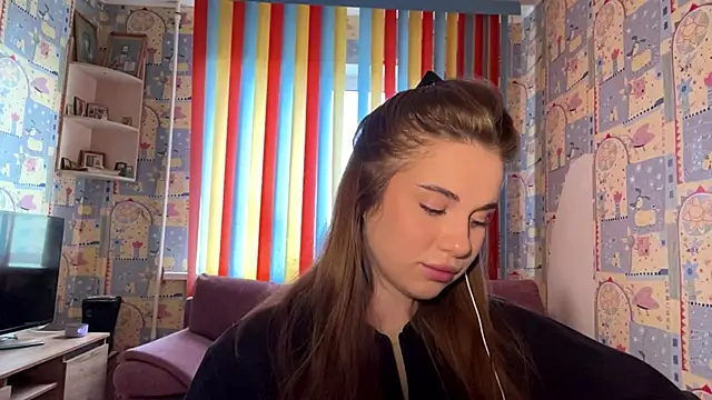 Snapshot of Miss_Blessnyth chatting on 05-28-26, 06:10 Miss Blessnyth online show from 05-28-26, 06:10