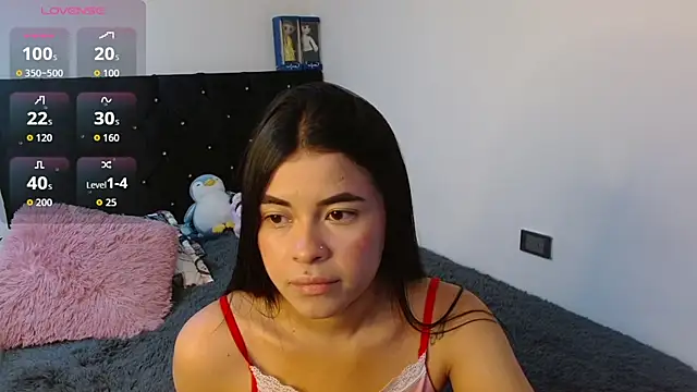 Snapshot of Dakota_ve chatting on 05-27-26, 03:03 Dakota ve online show from 05-27-26, 03:03