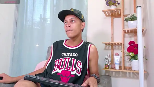 Noirvynn online show from 04-22-26, 11:11