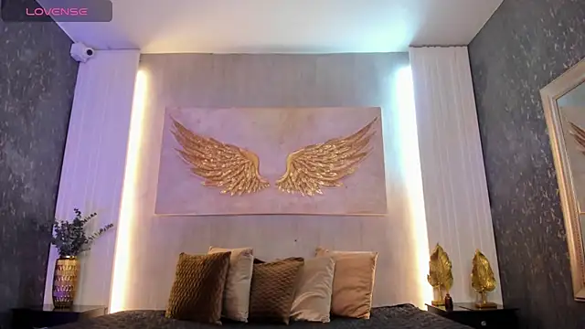 Emily-brown  online show from 03-19-26, 12:27