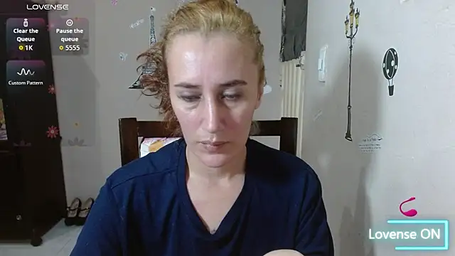 Snapshot of Mariam_wish chatting on 06-11-26, 06:16 Mariam wish online show from 06-11-26, 06:16