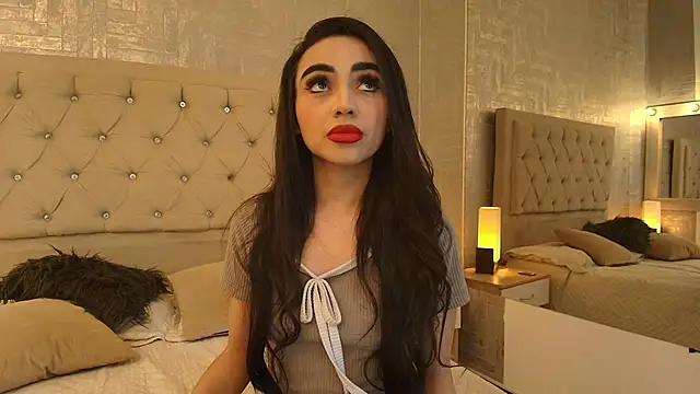 BELLA THORNERFG online show from 03-17-26, 04:48