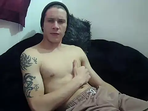 crixus11111 online show from 04-15-26, 05:28