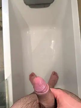 Snapshot of Nairolf45x chatting on 03-23-26, 03:23 Nairolf45x online show from 03-23-26, 03:23