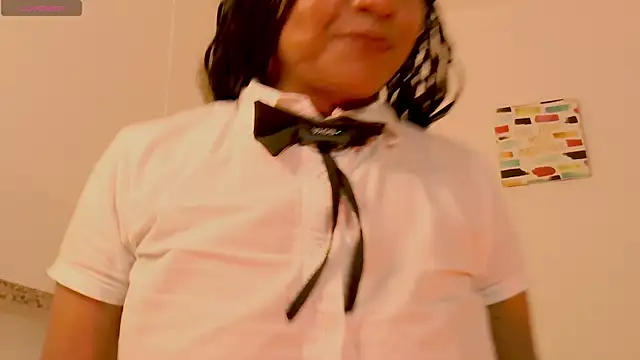 KeisySmith online show from 04-21-26, 01:42