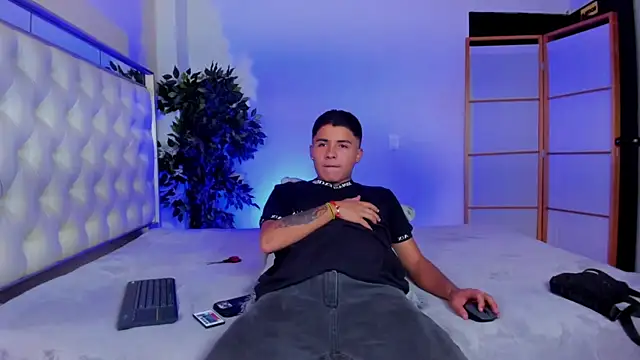 Liam Dustin online show from 08-01-26, 08:51