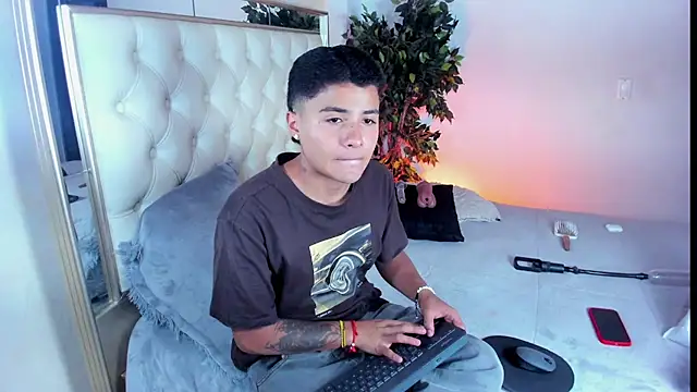 Liam Dustin online show from 07-21-26, 07:59