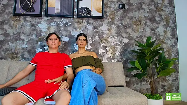 Mariana and Ronny online show from 06-21-26, 05:02