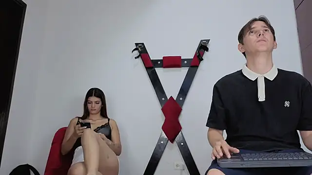 Snapshot of Mariana_and_Ronny chatting on 03-21-26, 12:20 Mariana and Ronny online show from 03-21-26, 12:20