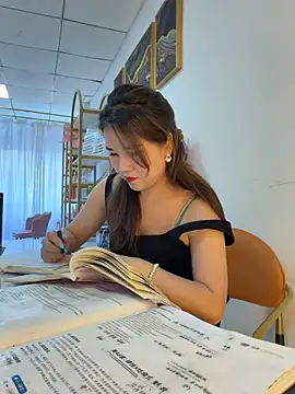 Xiaoxiao-y online show from 05-07-26, 08:07