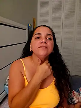 Snapshot of SoyBHP chatting on 03-15-26, 04:30 SoyBHP online show from 03-15-26, 04:30