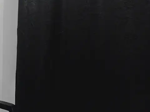 Snapshot of JoanShmith chatting on 05-30-26, 04:52 JoanShmith online show from 05-30-26, 04:52