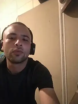 Snapshot of Relk130p chatting on 03-15-26, 08:54 Relk130p online show from 03-15-26, 08:54