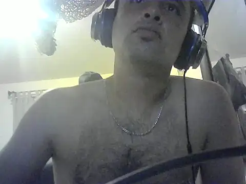 Snapshot of Relk130p chatting on 05-30-26, 06:53 Relk130p online show from 05-30-26, 06:53