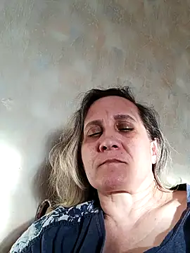 KatieLove133 online show from 05-11-26, 04:15