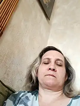 KatieLove133 online show from 05-30-26, 04:01