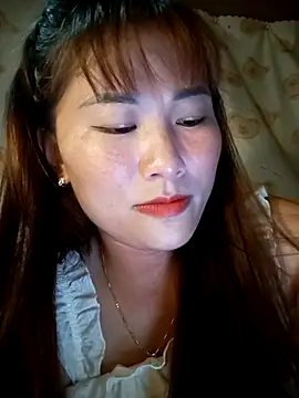Snapshot of Lucxy-ki6 chatting on 07-18-26, 02:25 Lucxy-ki6 online show from 07-18-26, 02:25