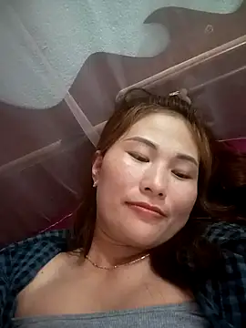 Snapshot of Lucxy-ki6 chatting on 05-29-26, 03:56 Lucxy-ki6 online show from 05-29-26, 03:56