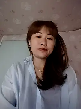 Snapshot of Lucxy-ki6 chatting on 05-04-26, 08:33 Lucxy-ki6 online show from 05-04-26, 08:33