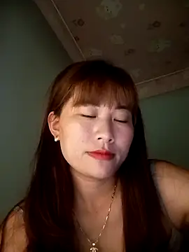 Snapshot of Lucxy-ki6 chatting on 06-18-26, 12:31 Lucxy-ki6 online show from 06-18-26, 12:31