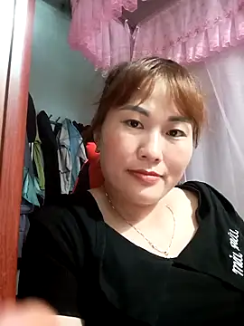 Snapshot of Lucxy-ki6 chatting on 05-24-26, 07:41 Lucxy-ki6 online show from 05-24-26, 07:41