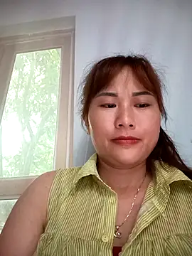 Snapshot of Lucxy-ki6 chatting on 06-17-26, 07:30 Lucxy-ki6 online show from 06-17-26, 07:30