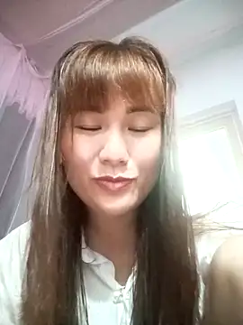 Snapshot of Lucxy-ki6 chatting on 05-18-26, 04:01 Lucxy-ki6 online show from 05-18-26, 04:01