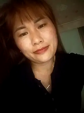Snapshot of Lucxy-ki6 chatting on 06-14-26, 04:19 Lucxy-ki6 online show from 06-14-26, 04:19