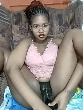 Hotsexyberry222 online show from 04-16-26, 05:57