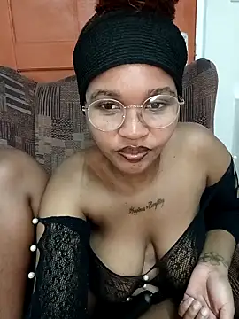 Hotsexyberry222 online show from 04-29-26, 06:25