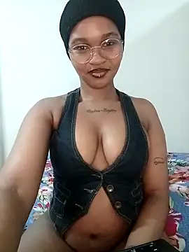 Hotsexyberry222 online show from 03-25-26, 08:41