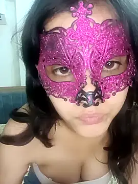 Hottymahi7 online show from 04-13-26, 11:20