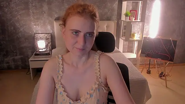 Shiny Liss online show from 06-25-26, 01:47