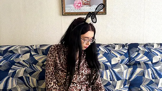 Snapshot of CarolynGnau chatting on 03-18-26, 12:30 CarolynGnau online show from 03-18-26, 12:30