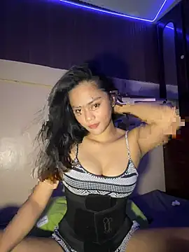 Kiee 19 online show from 04-13-26, 03:10