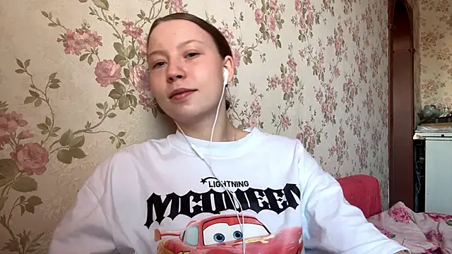 EleneShedden online show from 03-15-26, 12:45