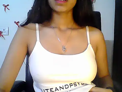 Hot Deepansi02 online show from 05-15-26, 04:27