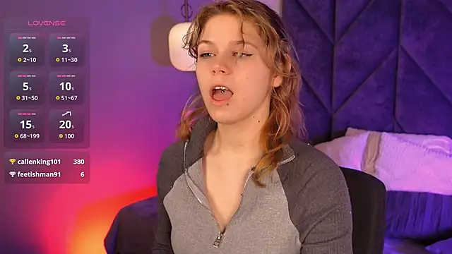 Snapshot of ElizabethVane chatting on 03-27-26, 09:10 ElizabethVane online show from 03-27-26, 09:10