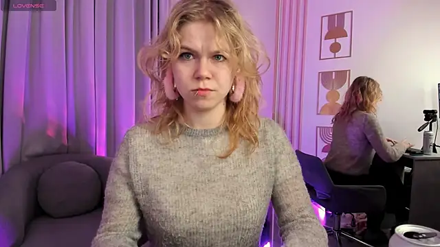 Snapshot of ElizabethVane chatting on 06-02-26, 05:40 ElizabethVane online show from 06-02-26, 05:40