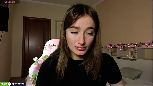 Lady Sunrise12 online show from 07-13-26, 01:05