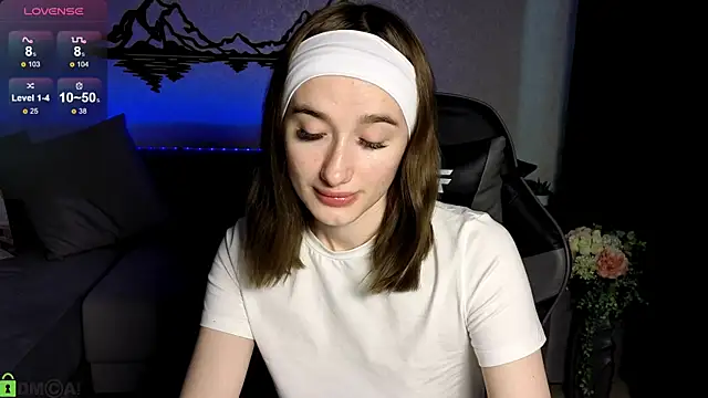 Snapshot of Lady_Sunrise12 chatting on 05-16-26, 12:53 Lady Sunrise12 online show from 05-16-26, 12:53